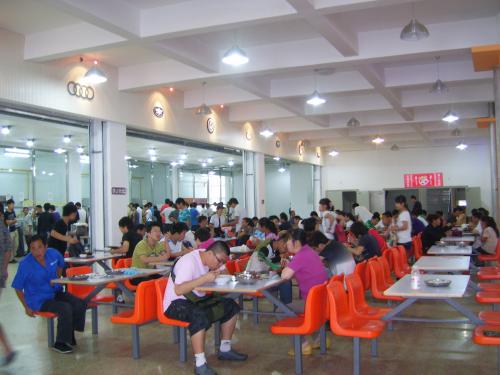 吉林衛生學(xué)校食堂情況