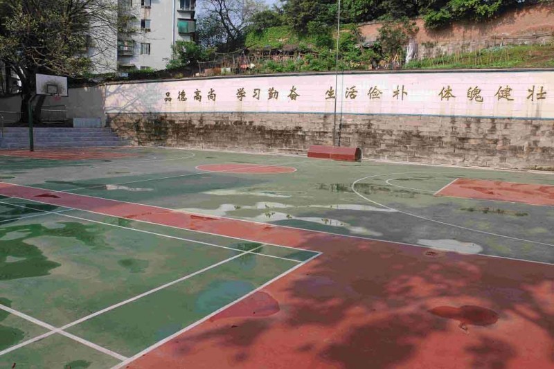 重慶醫藥經(jīng)貿衛生學(xué)校招生辦聯(lián)系電話(huà)