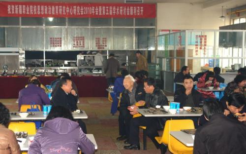新疆喀什衛生學(xué)校食堂情況