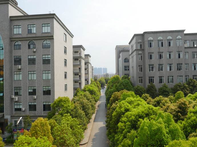 長(cháng)沙醫學(xué)院招生辦聯(lián)系電話(huà)