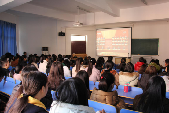 許昌衛生學(xué)校2019年報名條件、招生對象