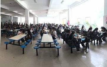 貴州省人民醫院護士學(xué)校食堂情況