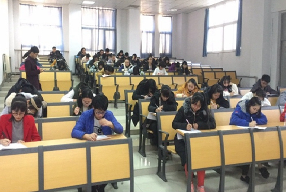 衡水衛生學(xué)校2019年報名條件、招生對象