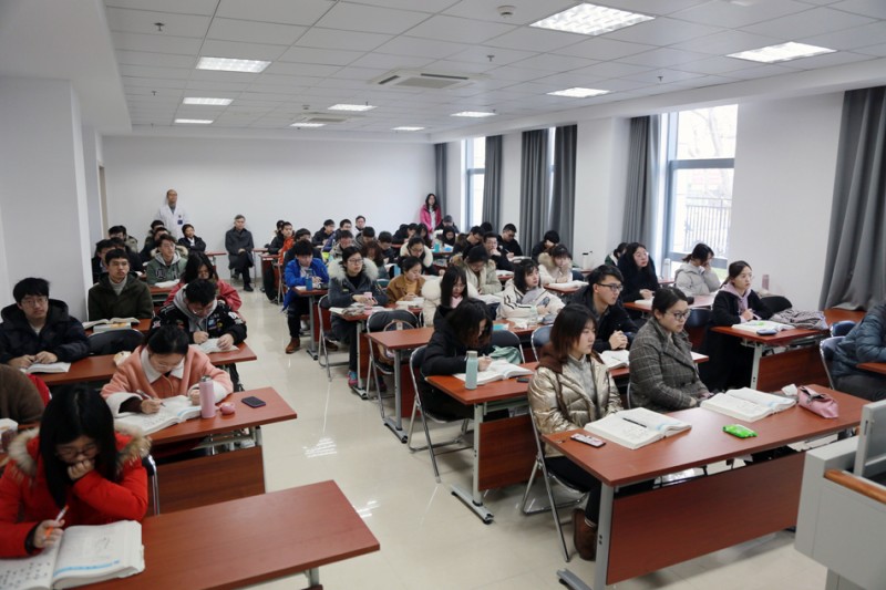 南通大學(xué)醫學(xué)院2019年報名條件、招生對象