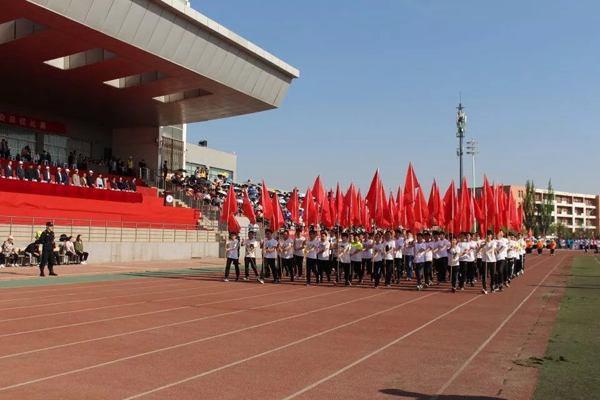 包頭衛生學(xué)校2019年招生辦聯(lián)系電話(huà)
