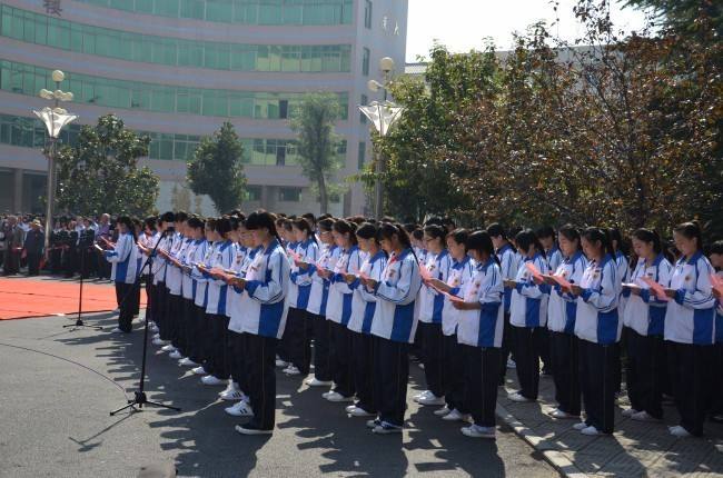 曲阜中醫藥學(xué)校2019年報名條件、招生要求、招生對象