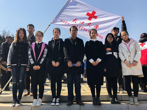 大連大學(xué)醫學(xué)院2019年報名條件、招生要求、招生對象