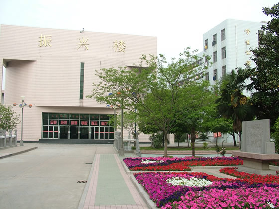 蓋州市衛生學(xué)校2019年有哪些專(zhuān)業(yè)
