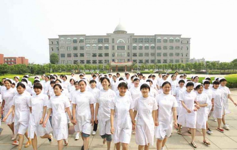 邢臺長(cháng)征衛生學(xué)校2020年報名條件、招生要求、招生對象