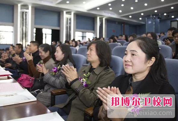 云南新興職業(yè)學(xué)院中專(zhuān)部2021年招生辦聯(lián)系電話(huà)