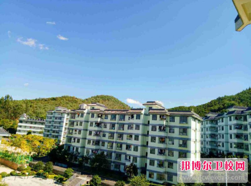 昆明衛生職業(yè)學(xué)院2021年招生辦聯(lián)系電話(huà)