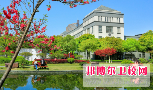 浙江中醫藥大學(xué)濱江學(xué)院3