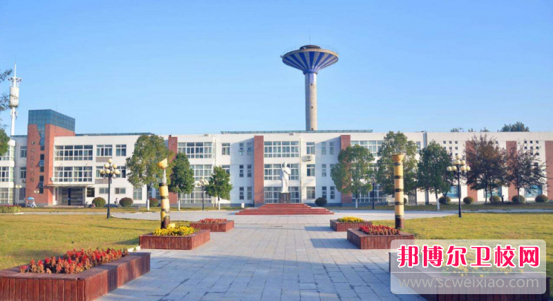 阜陽(yáng)衛生學(xué)校2022年招生要求、報名條件