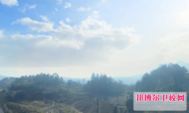 貴州2023年職高和衛校哪個(gè)好