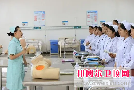 2023年湖南醫藥中等職業(yè)學(xué)校護理專(zhuān)業(yè)介紹