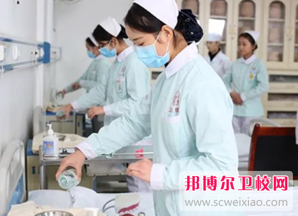 2023年湖南護理學(xué)校專(zhuān)業(yè)介紹