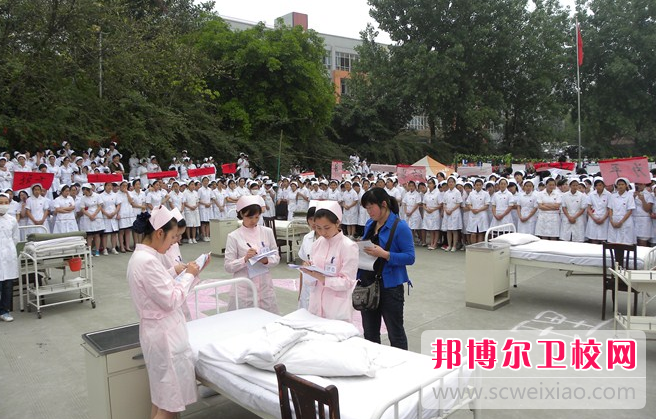 成都華大醫藥衛生學(xué)校適合初中生讀的專(zhuān)業(yè)招生情況(2023參考)