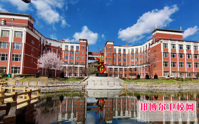 2023通化醫藥健康職業(yè)學(xué)院招生簡(jiǎn)章