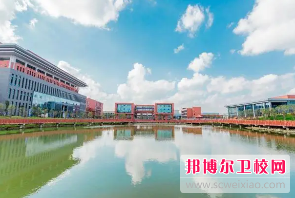 安順職業(yè)技術(shù)學(xué)院的護理專(zhuān)業(yè)招生如何(2023參考)