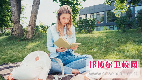 瀘州中等衛生職業(yè)學(xué)校藥劑專(zhuān)業(yè)介紹