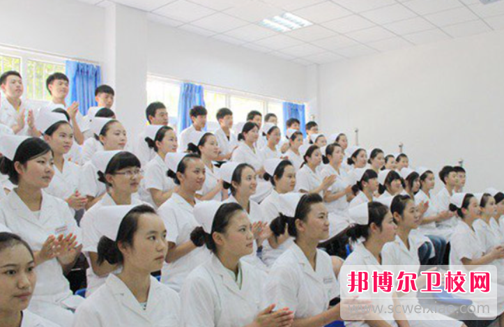 四川2023年哪些學(xué)校有護理學(xué)校