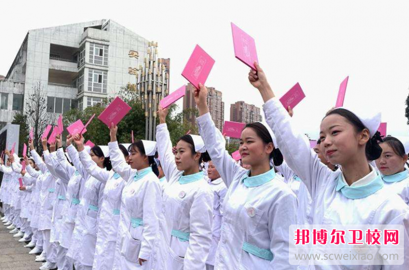 貴州2023年初中生可以上的護理學(xué)校