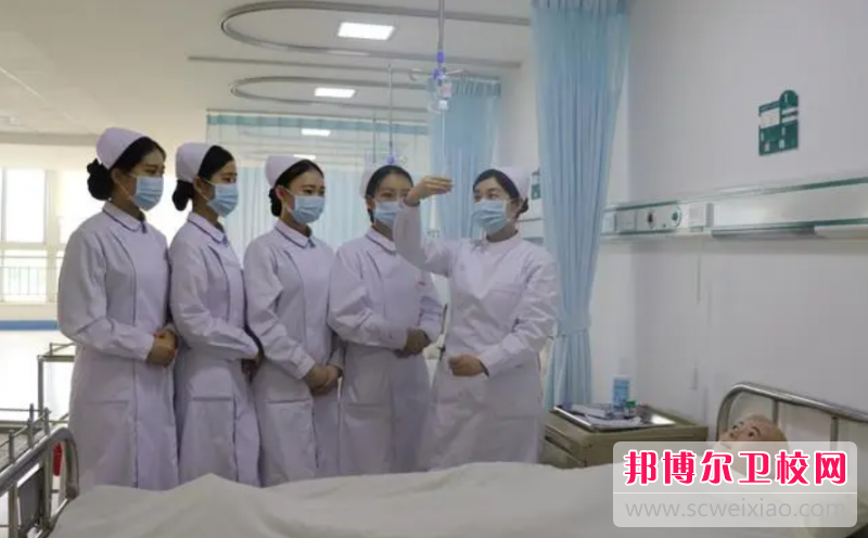 貴州2023年護理學(xué)校有哪些專(zhuān)業(yè)適合女生