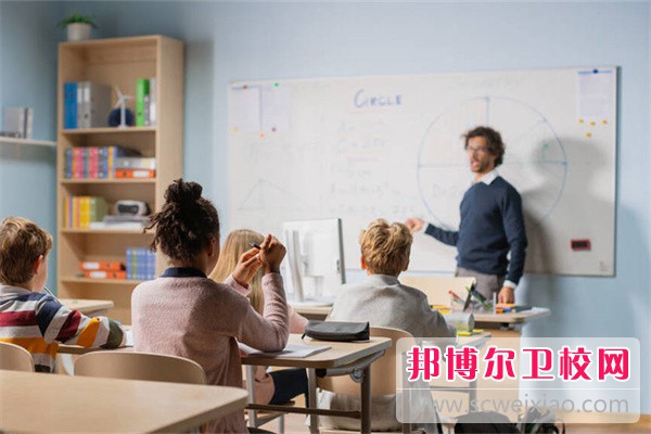 2023承德排名前三的公辦護理專(zhuān)業(yè)學(xué)校名單