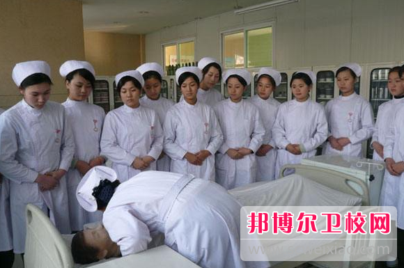 貴州2023年護理學(xué)校什么學(xué)歷