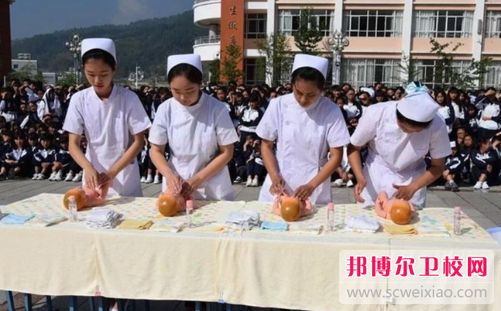 云南2023年初中生上護理學(xué)校是否好