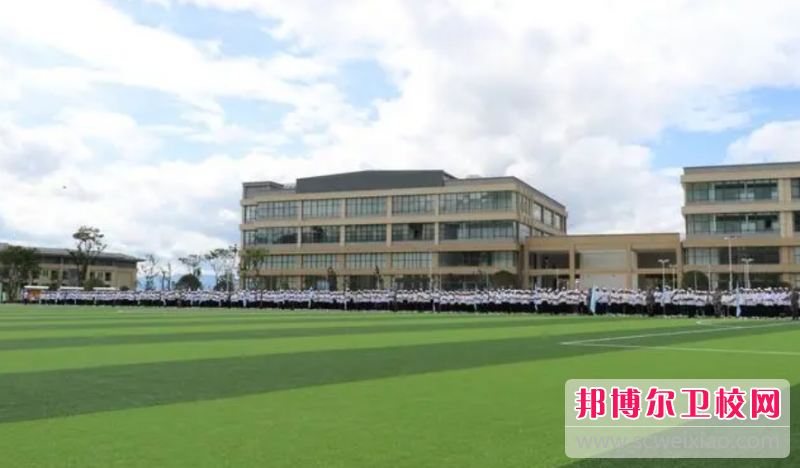 云南2023年初中生報什么護理學(xué)校好
