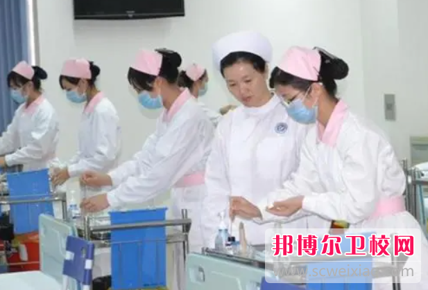 云南2023年護理學(xué)校什么專(zhuān)業(yè)適合女生