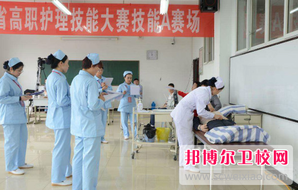 云南2023年適合女生的護理學(xué)校專(zhuān)業(yè)