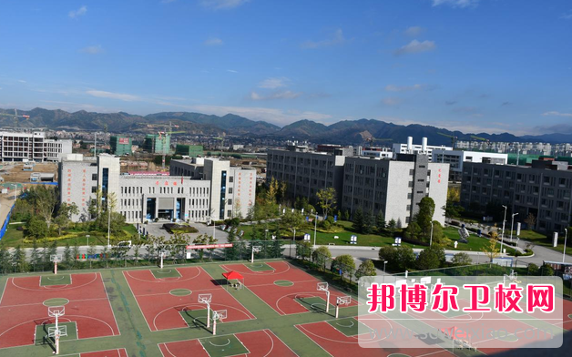 云南2023年女生可不可以讀護理學(xué)校