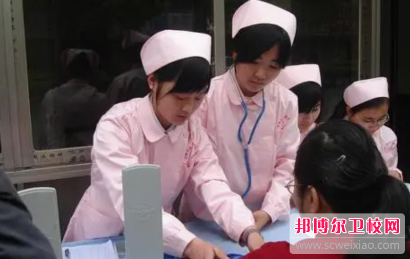 云南2023年護理學(xué)校是干什么的