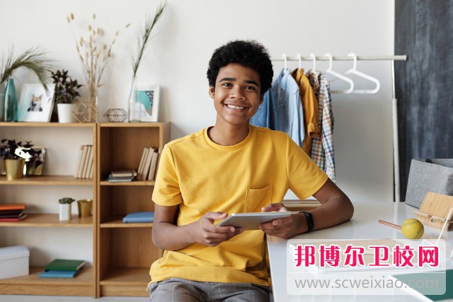 2023鄭州排名前二的助產(chǎn)護理學(xué)校名單