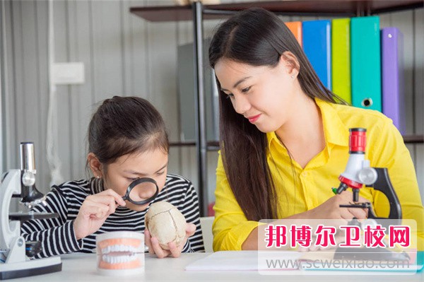2023西安排名前二的公辦口腔醫學(xué)學(xué)校名單