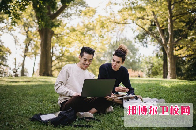 2024甘肅排名前五的公辦護理專(zhuān)業(yè)學(xué)校名單