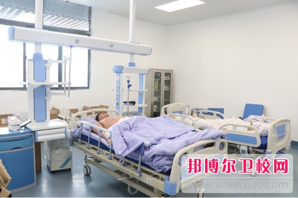 陜西2024年適合男生的護理學(xué)校