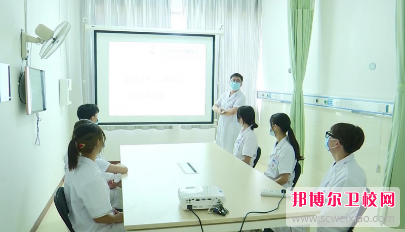 湖南2024年可以讀護理學(xué)校的大專(zhuān)學(xué)校