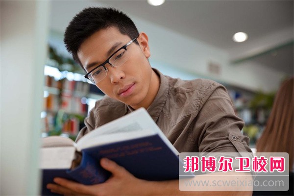 2024大連排名前四的公辦護理專(zhuān)業(yè)學(xué)校名單