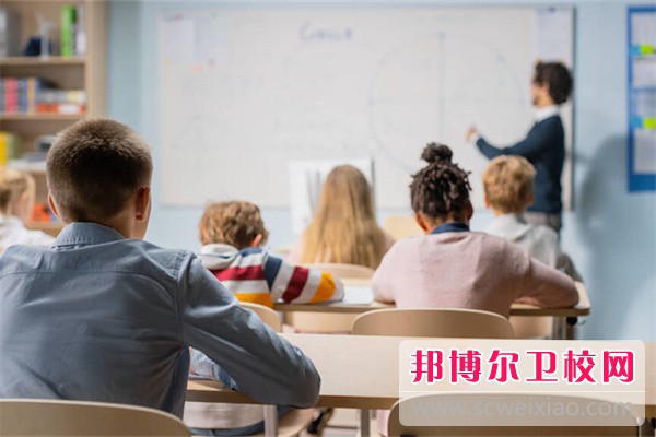 2024武漢排名前四的公辦護理專(zhuān)業(yè)學(xué)校名單