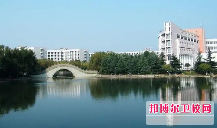 湖北2024年男生讀護理學(xué)校有沒(méi)有前途