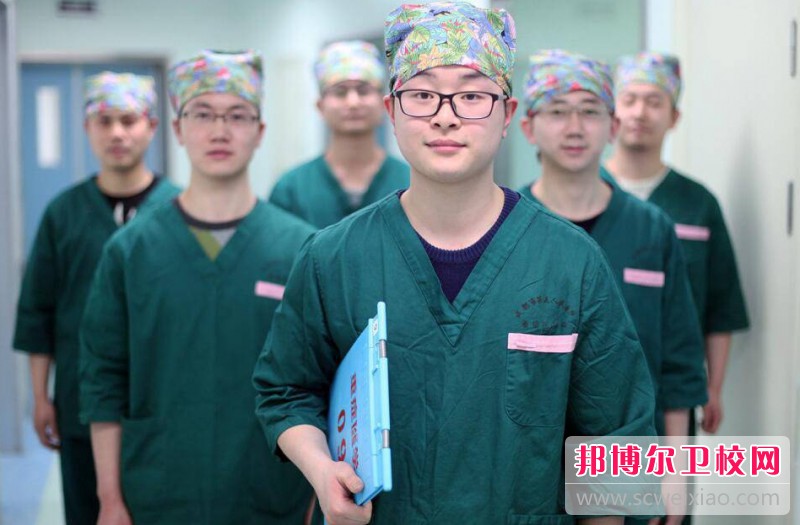 浙江2024年男生讀護理學(xué)校有沒(méi)有前途